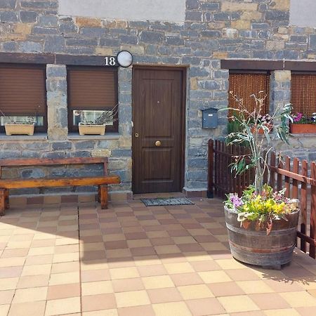 Apartamentos Castiello De Jaca 3000 エクステリア 写真