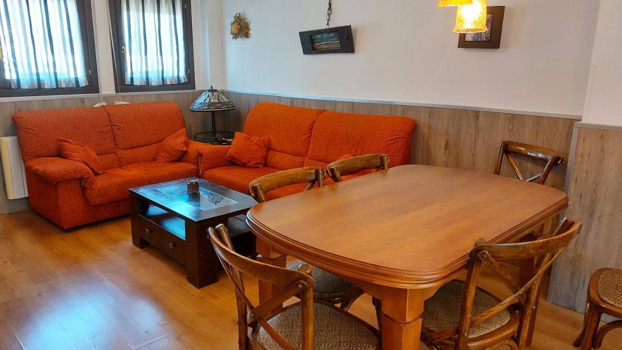Apartamentos Castiello De Jaca 3000 エクステリア 写真