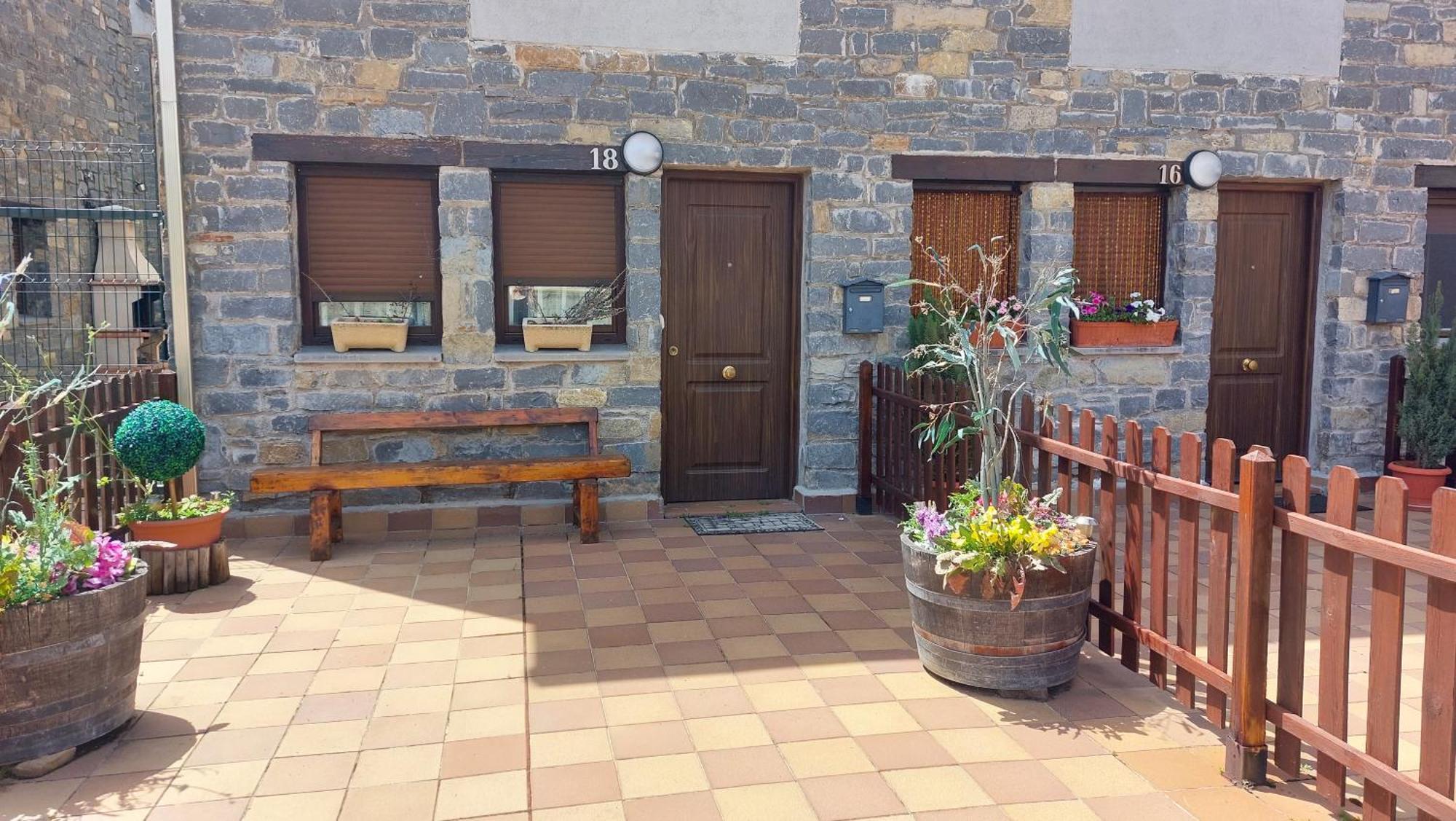 Apartamentos Castiello De Jaca 3000 エクステリア 写真